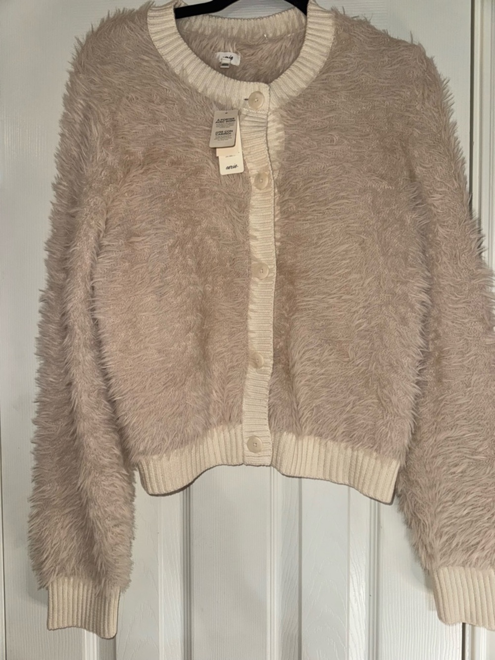 NWT Aerie Cozy Fuzzy Button-Up Cardigan in Light Beige Cream